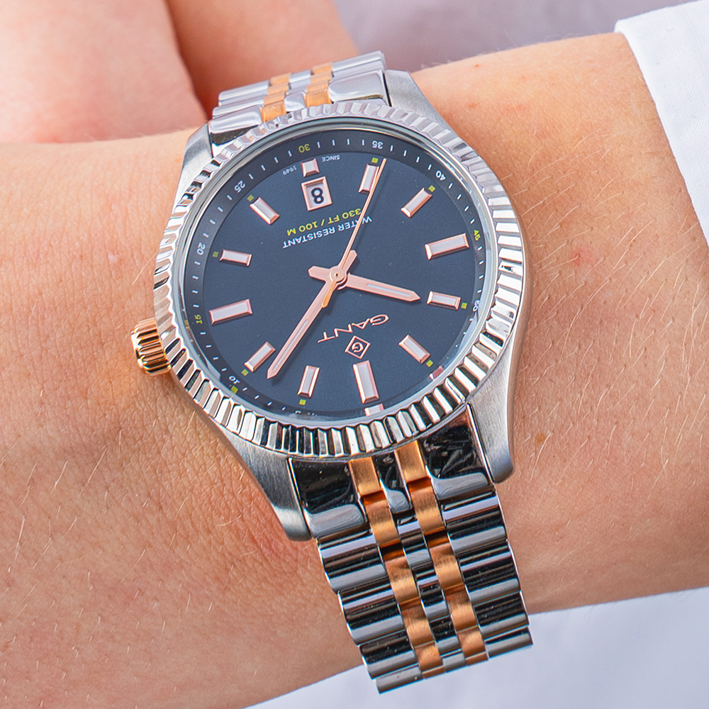 Gant Sussex G171004 Quartz Ανοξείδωτο ατσάλι Διμεταλλικό Μπρασελέ Σκούρο μπλε χρώμα καντράν