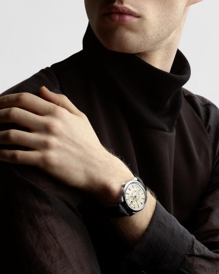 Longines Conquest Heritage L1.648.4.78.2 Αυτόματο Ανοξείδωτο ατσάλι Μαύρο δερμάτινο λουρί Σαμπανιζέ χρώμα καντράν
