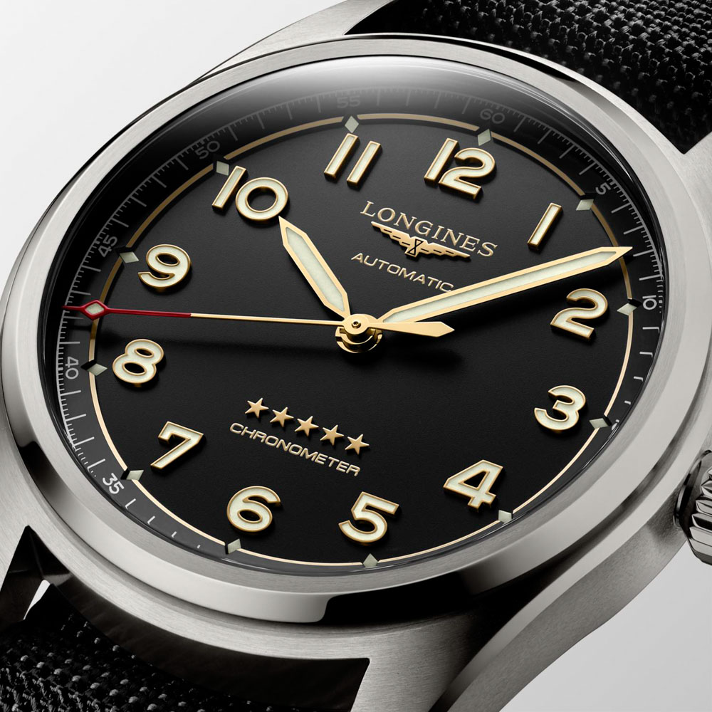 Longines Spirit L3.811.1.53.2 Αυτόματος Τιτάνιο Συνθετικό λουρί μαύρου χρώματος Ανθρακί χρώμα καντράν
