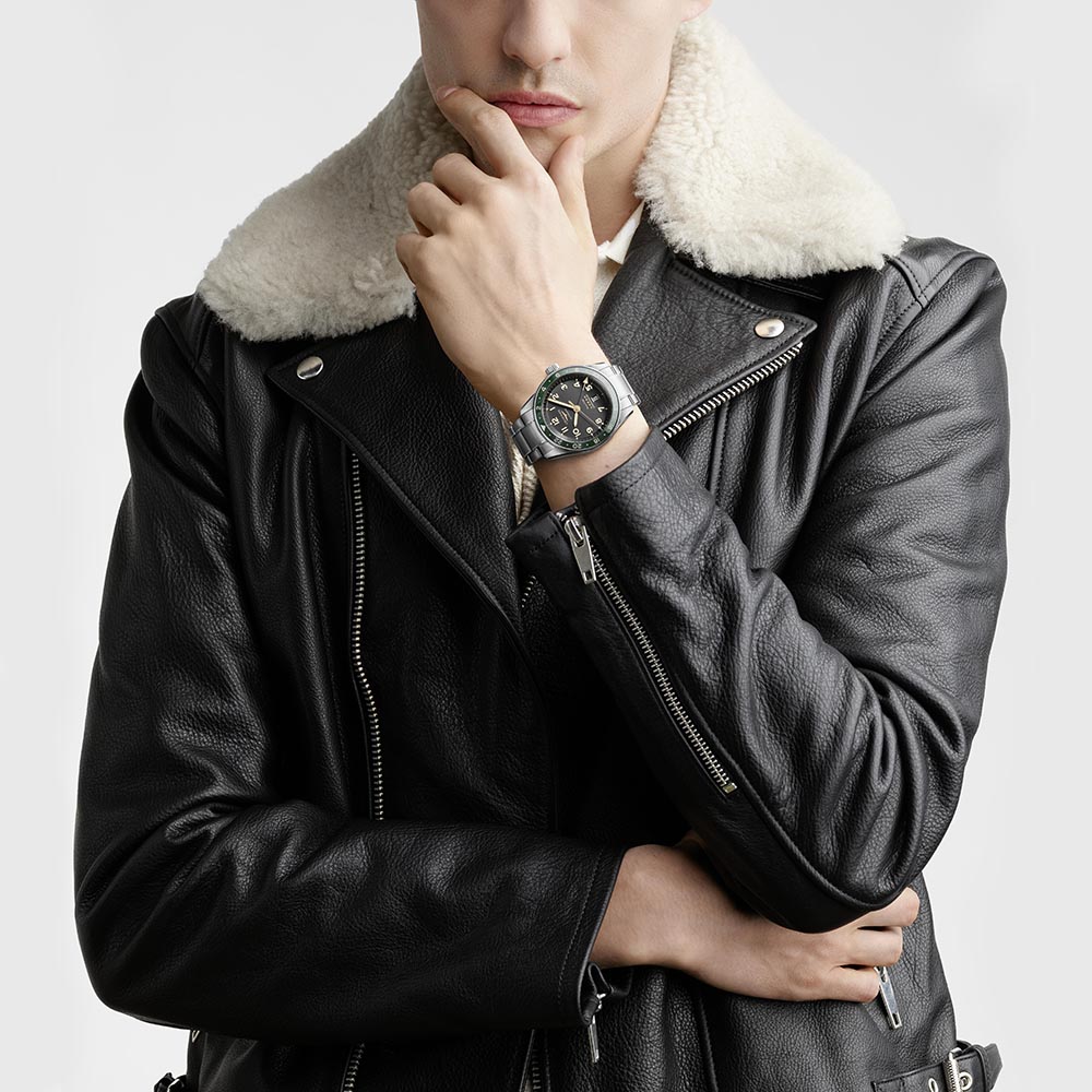 Longines Spirit L3.812.4.53.6 Αυτόματο Ανοξείδωτο ατσάλι Μπρασελέ Μαύρο χρώμα καντράν Κεραμική στεφάνη