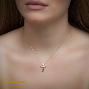 Cross with chain, Yellow gold K18 with Brilliant cut diamonds Code 008530
