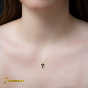 Cross with chain, Yellow gold K18 with Tsavorite Code 008841