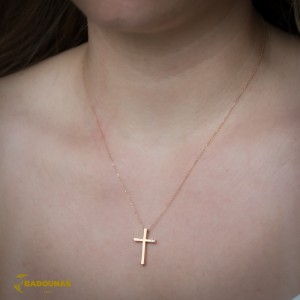 Woman's cross pendant with chain, Pink gold K18 with diamonds Code 010510