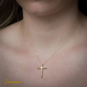 Cross with chain, Yellow gold K18 with Brilliant cut diamonds Code 012359