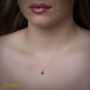 Necklece Yellow gold K18 with diamond and Sapphire Code 012628