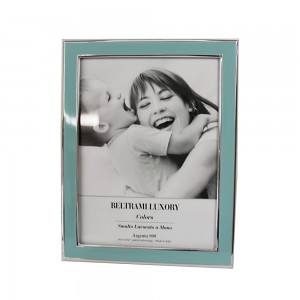 Photo phrame made of silver 925 with enamel Code 008802 Beltrami Frame dimension 22cm x 17cm