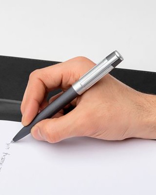 Hugo Boss Στυλό Ballpoint pen Gear Ribs Gun Κωδικός HSV3064D