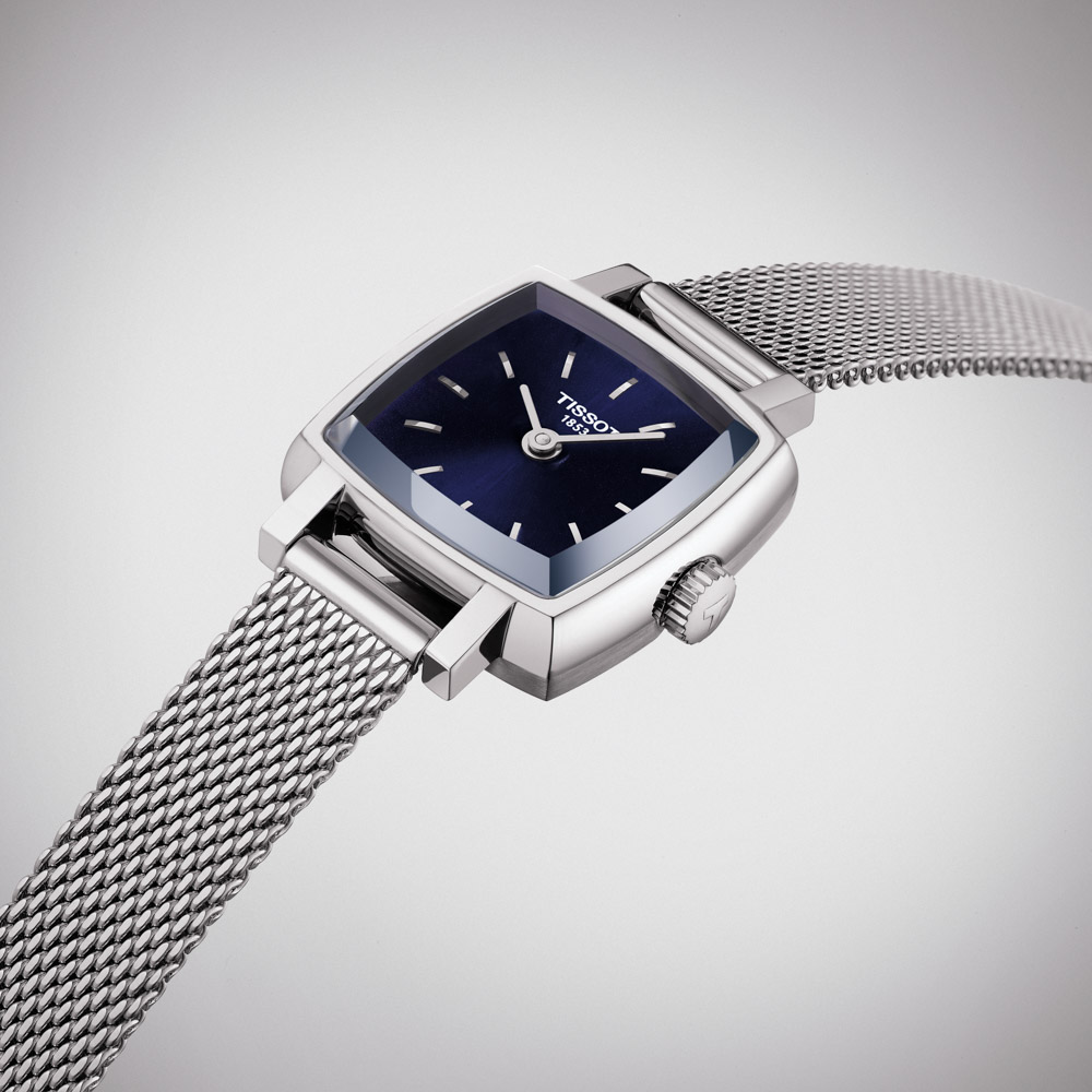 Tissot Lovely Square T058.109.11.041.00 Quartz Ανοξείδωτο ατσάλι Μπρασελέ milanese Μπλε χρώμα καντράν