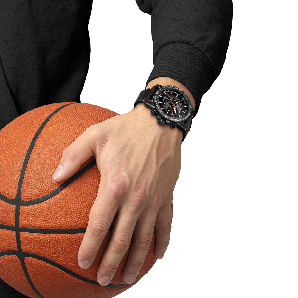 Tissot Supersport Chrono Basketball Edition T125.617.36.081.00 Quartz Ανοξείδωτο ατσάλι Μαύρο δερμάτινο λουρί Μαύρο χρώμα καντράν Στεφάνη αλουμινίου Ταχύμετρο